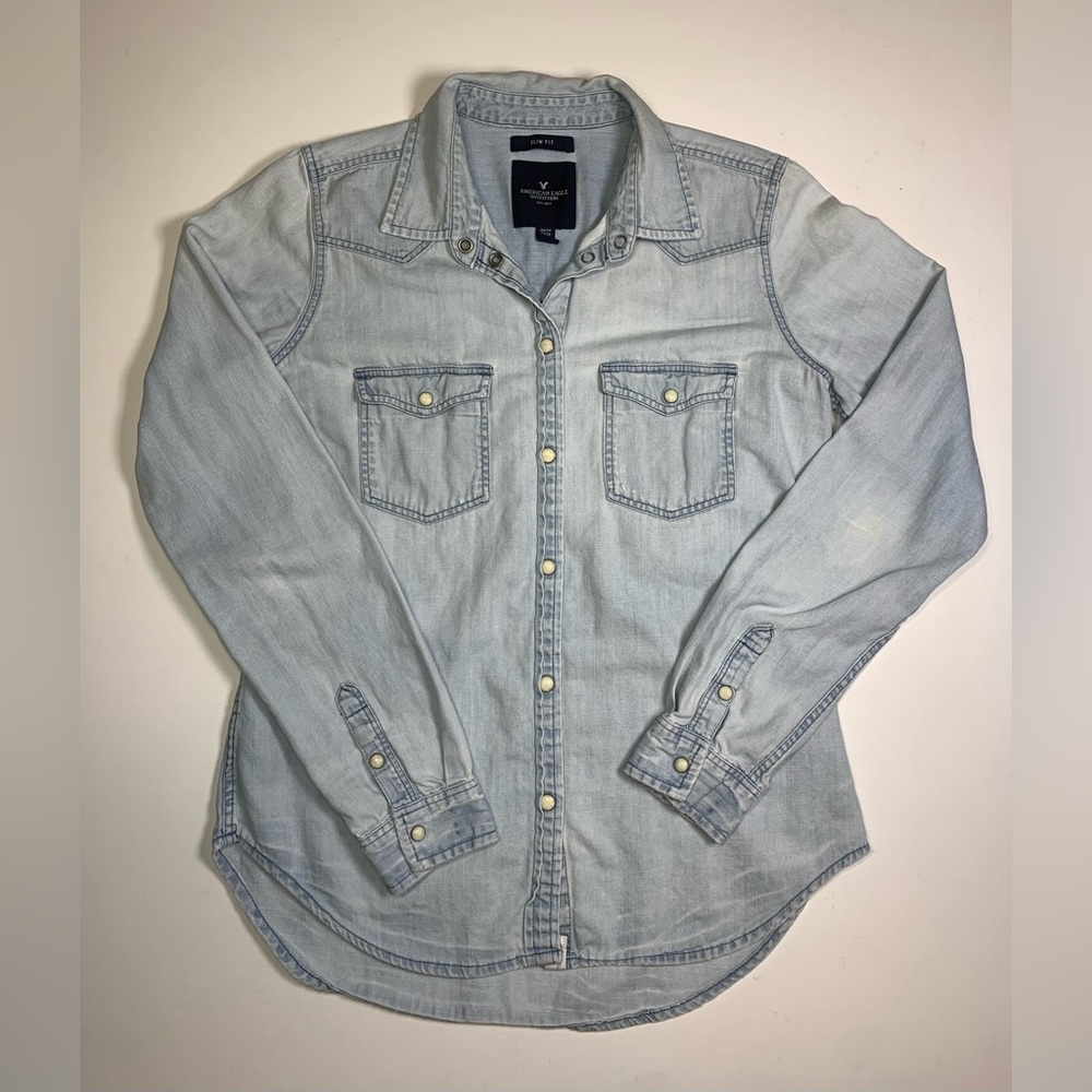 American Eagle Outfitters Denim Button Down